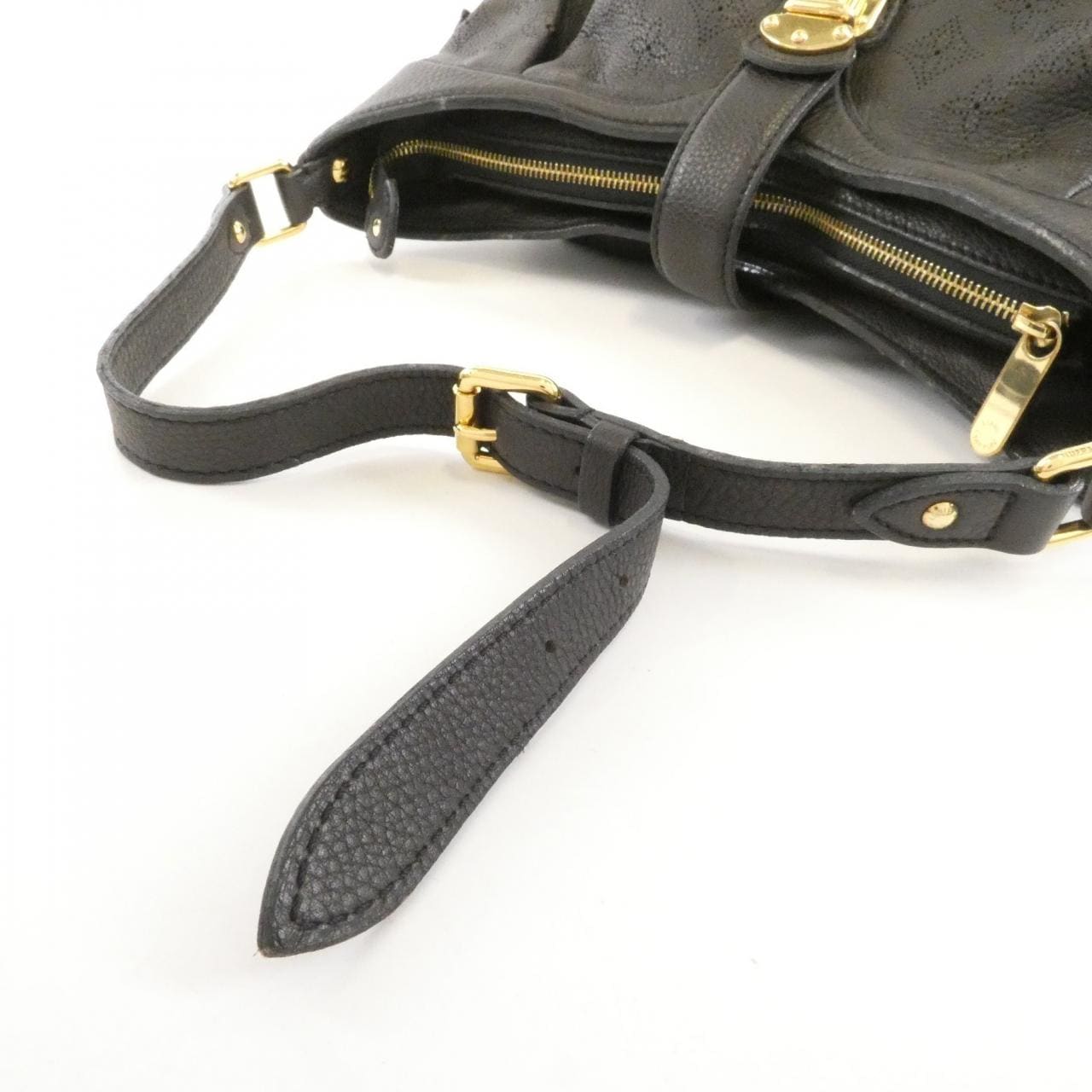 ルイヴィトン マヒナ XS M95768 ショルダーバッグ