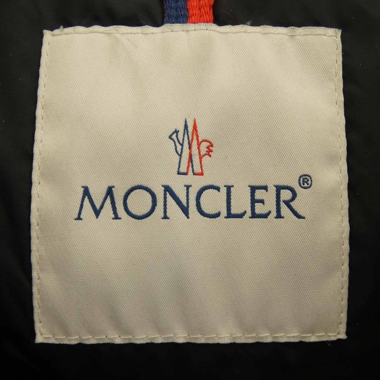 モンクレール MONCLER ダウンジャケット