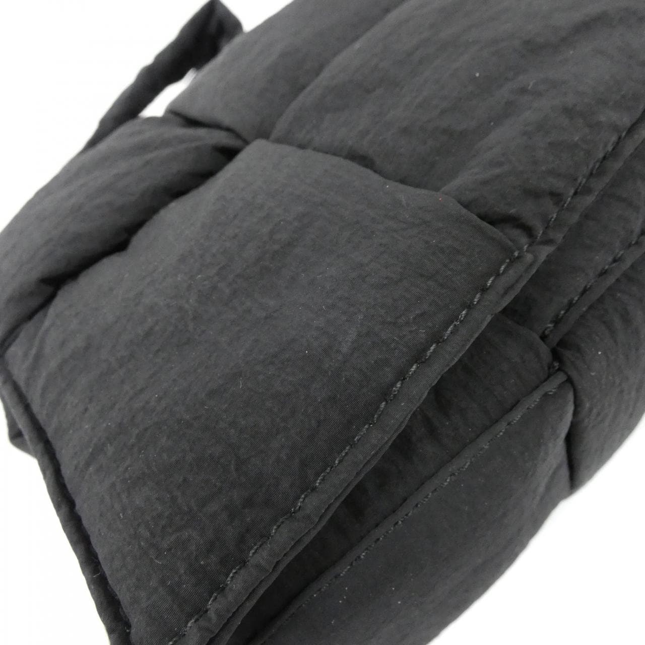 ボッテガヴェネタ 628951 VBO81 ショルダーバッグ