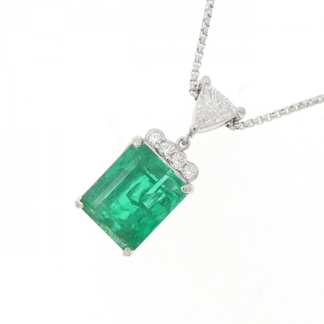 PT900/PT850 エメラルド ネックレス 3.94CT