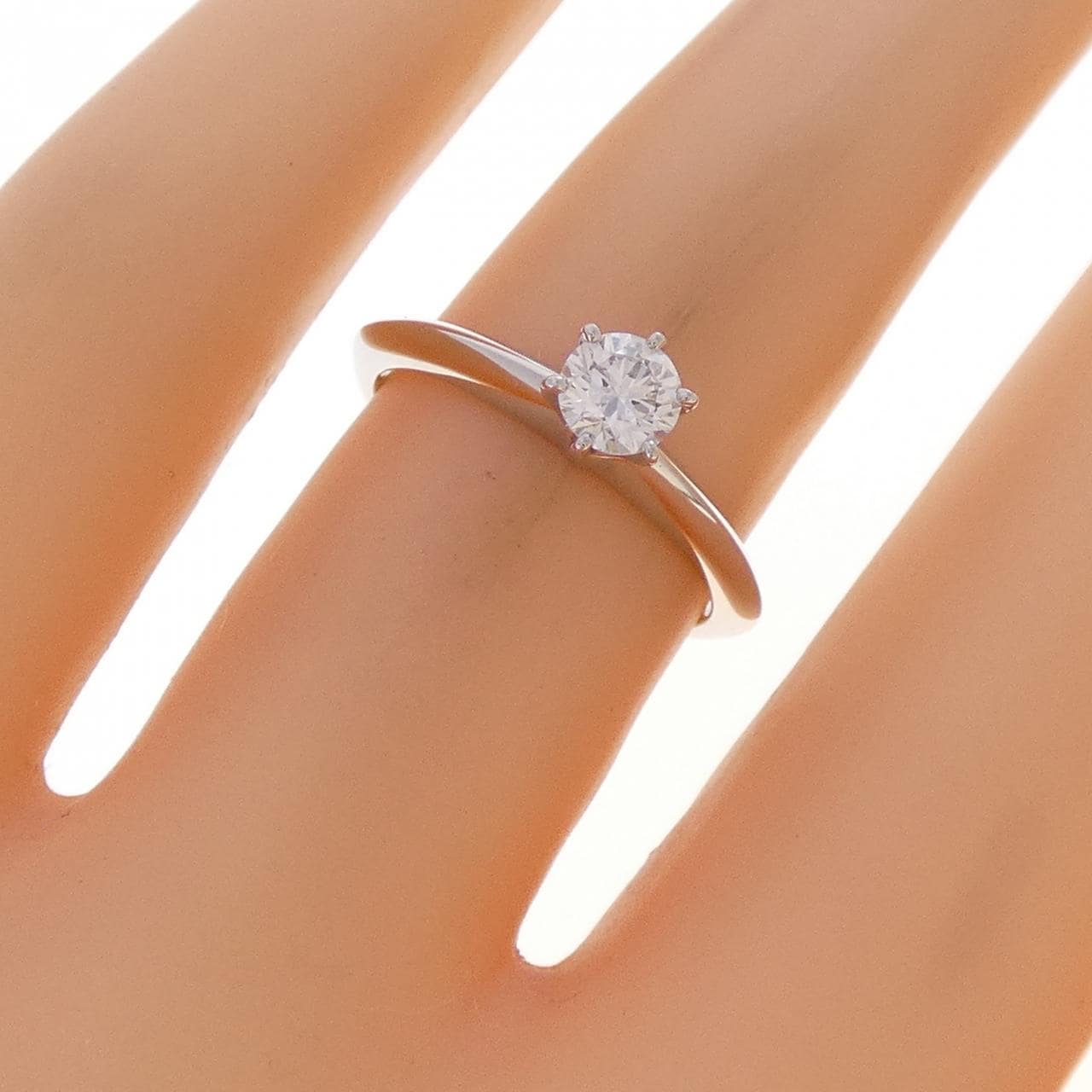 ティファニー クラシックソリティア リング 0.27CT I VS1 3EXT