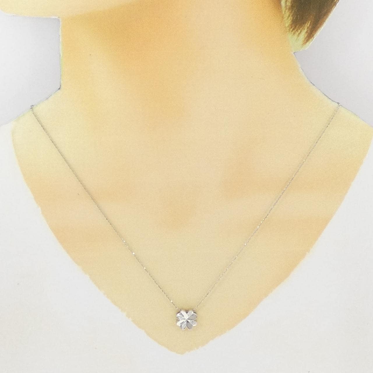 PT900/PT850 クローバー ダイヤモンド ネックレス 0.13CT