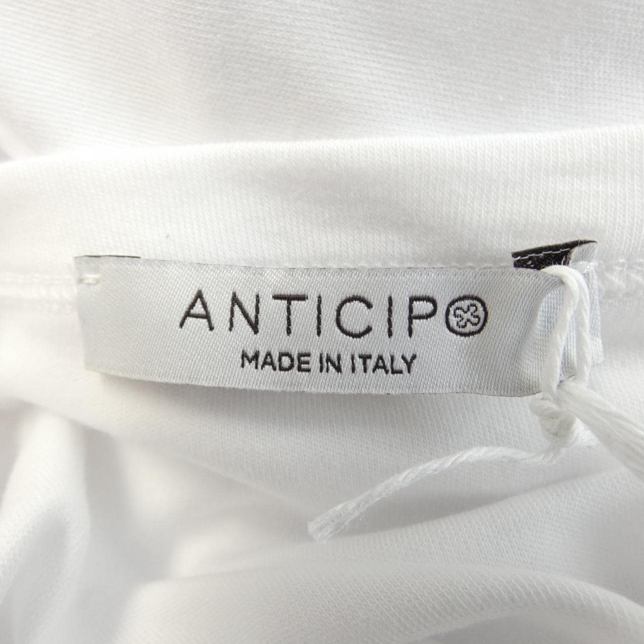 アンティーチポ ANTICIPO Tシャツ