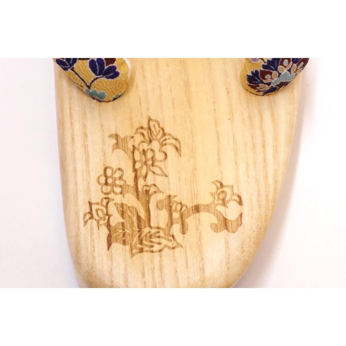 【新品】女草履　Ｆサイズ【岡重】