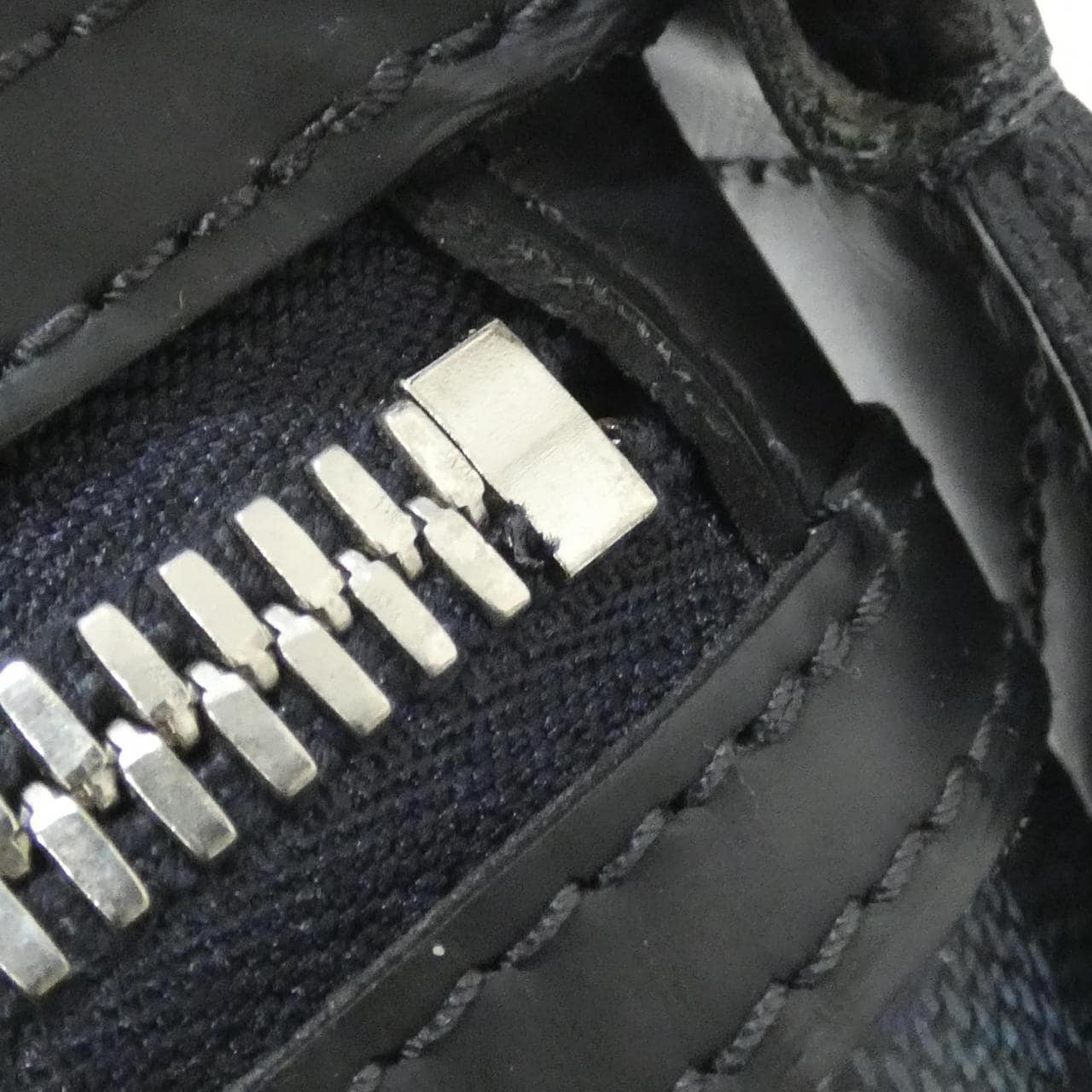 ルイヴィトン ダミエ コバルト カモフラージュ ハンター N41653 ショルダーバッグ