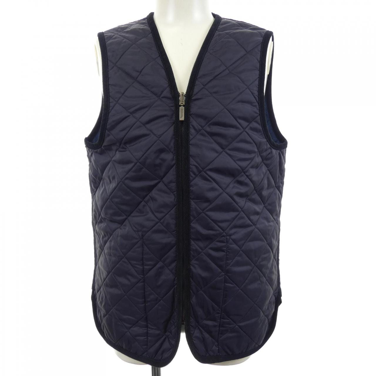 バブアー BARBOUR 1302147 ベスト