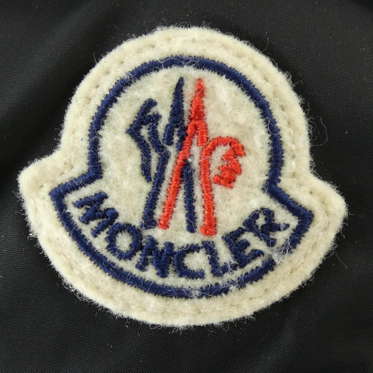 モンクレール MONCLER AMIOT ダウンジャケット