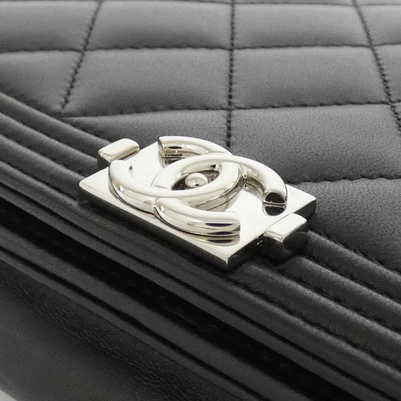 シャネル ボーイシャネル ライン 80287 チェーンウォレット