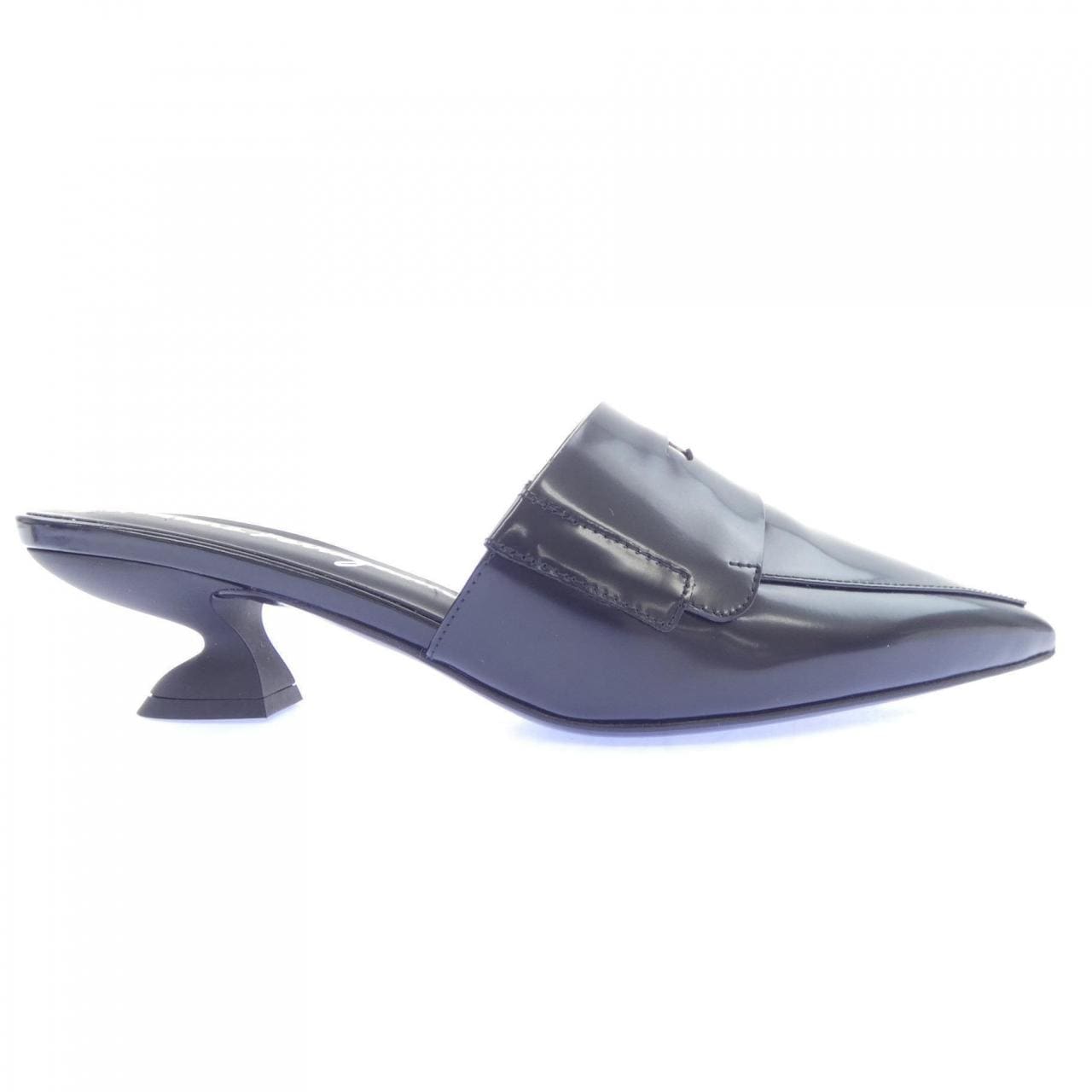 サルヴァトーレフェラガモ SALVATORE FERRAGAMO サンダル