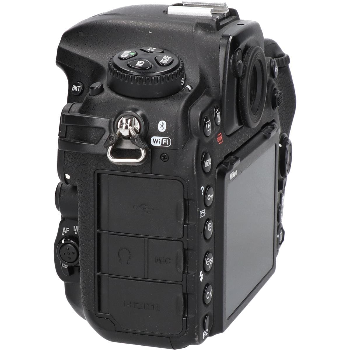NIKON D500