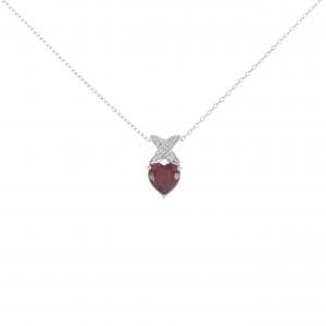 K10WG Heart Garnet Necklace