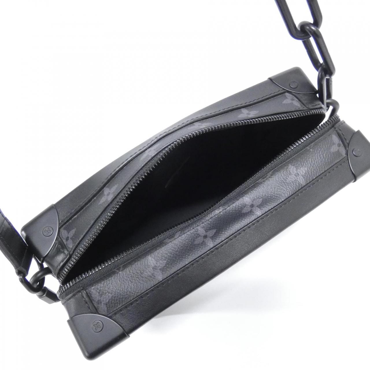 ルイヴィトン モノグラム エクリプス ソフトトランク M44730 ショルダーバッグ