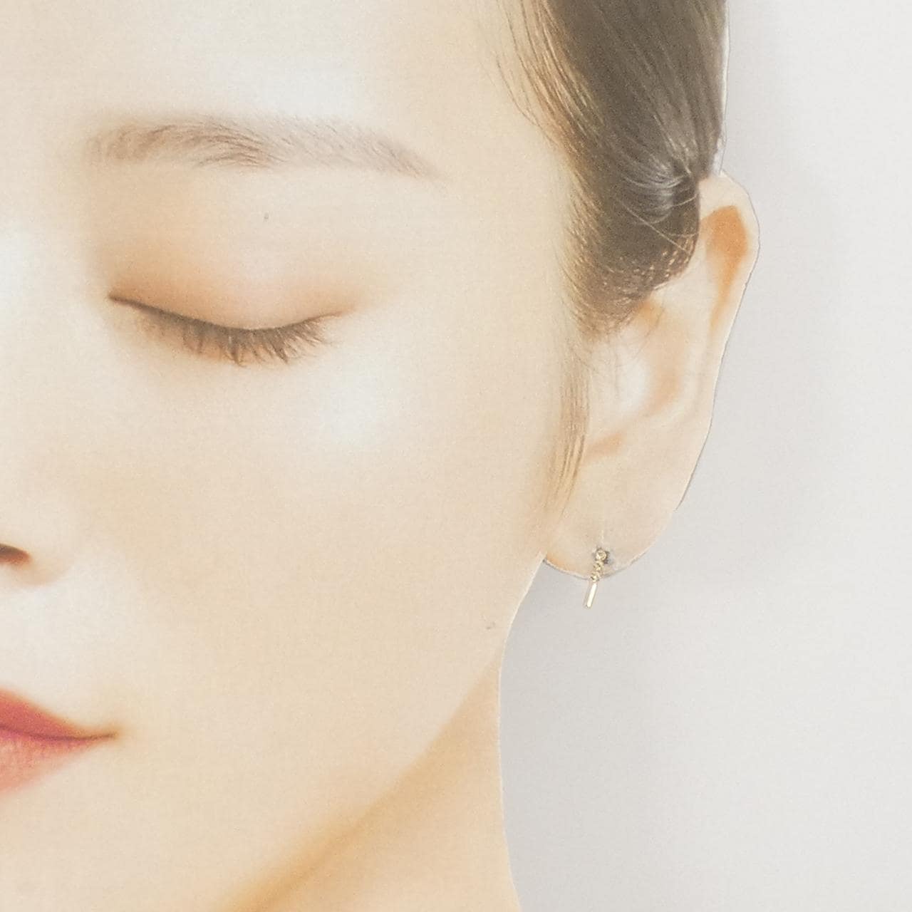 K10YG ダイヤモンド ピアス 0.02CT