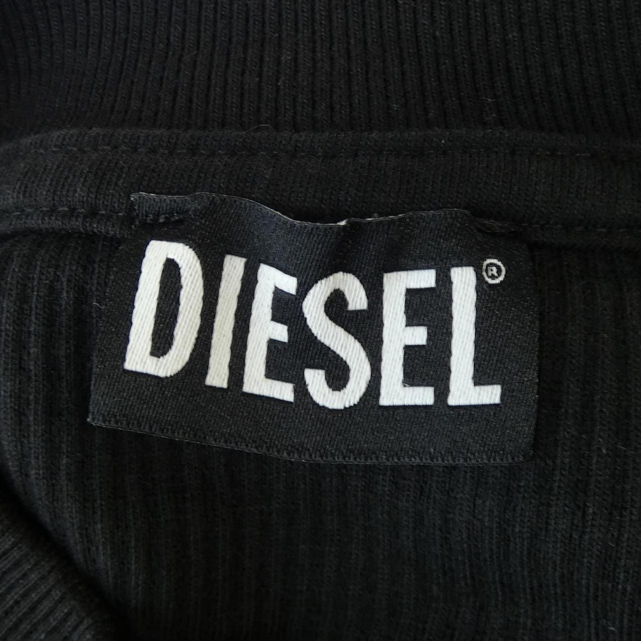 ディーゼル DIESEL Tシャツ