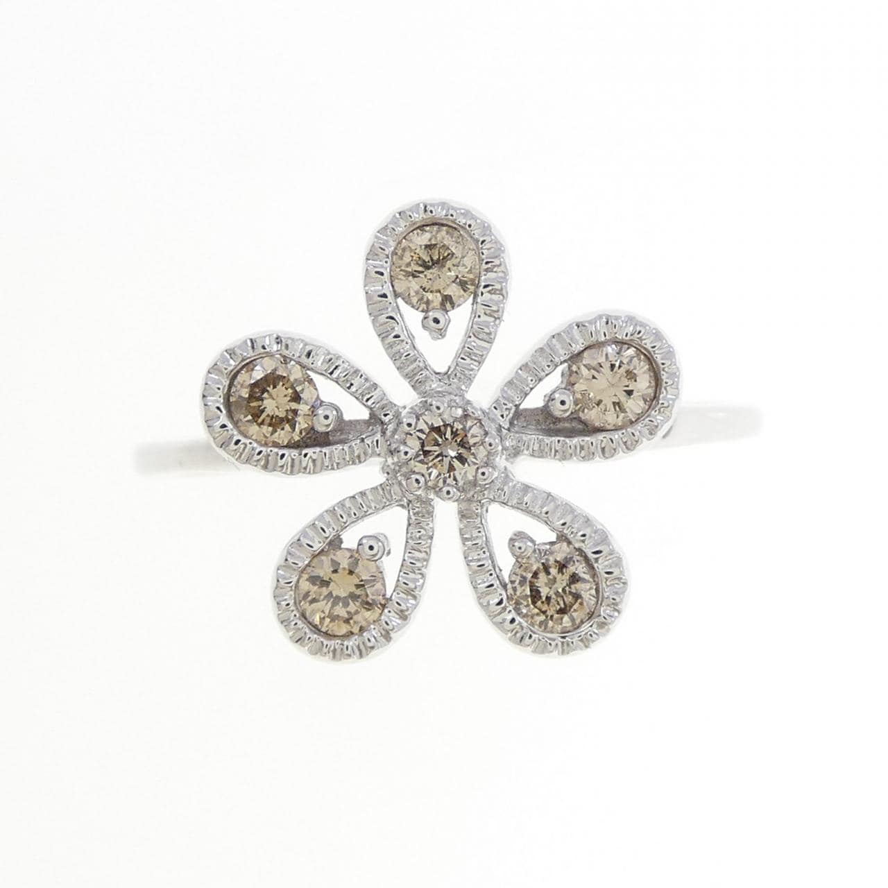 K18WG フラワー ダイヤモンド リング 0.35CT