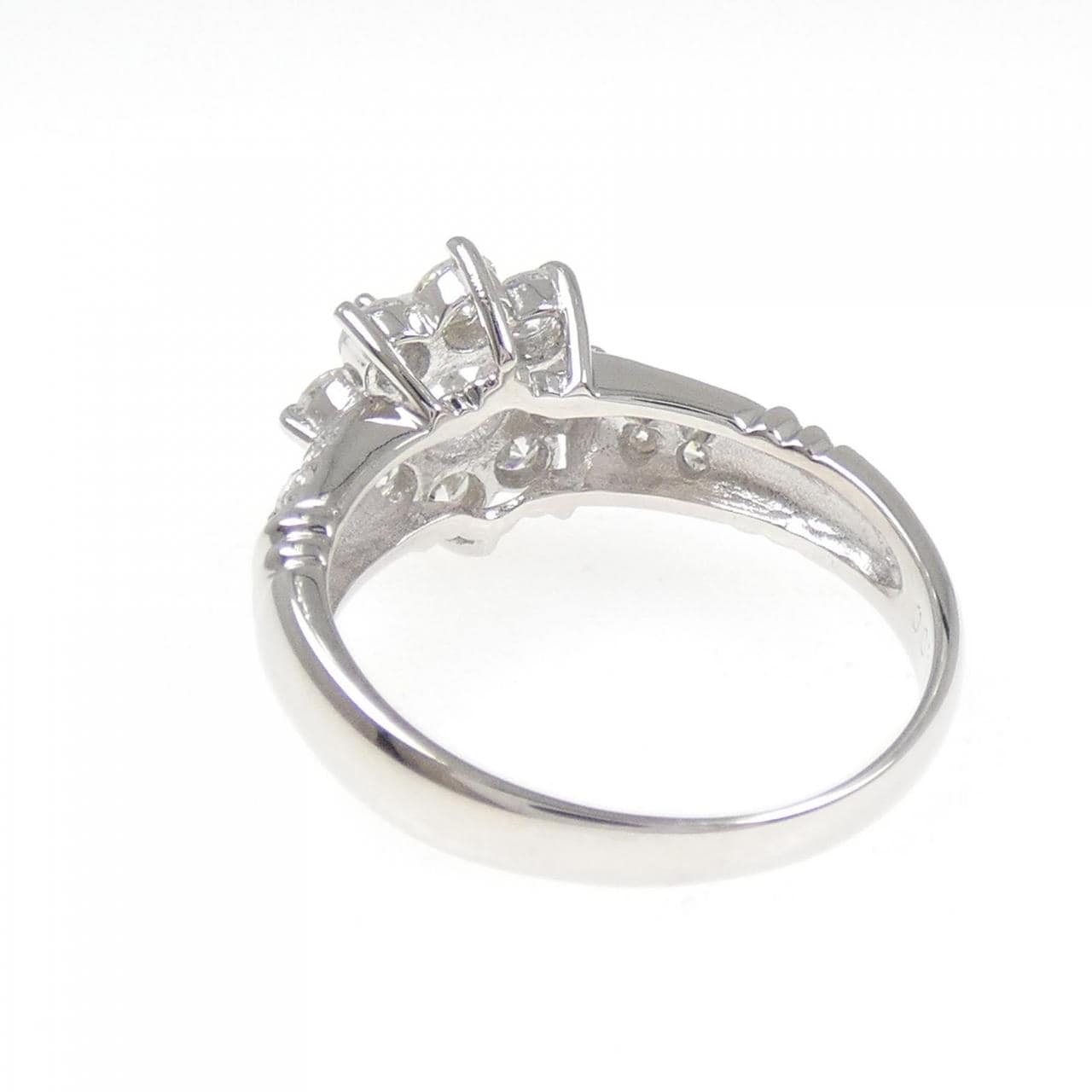 PT900 フラワー ダイヤモンド リング 1.00CT