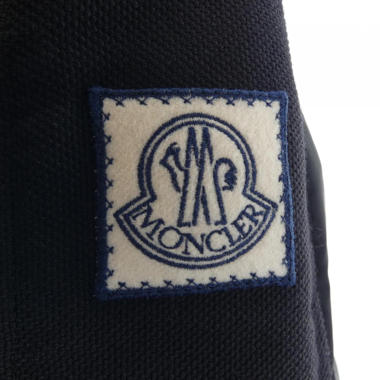モンクレールガムブルー MONCLER GAMMEBLEU 22391423 ダウンコート