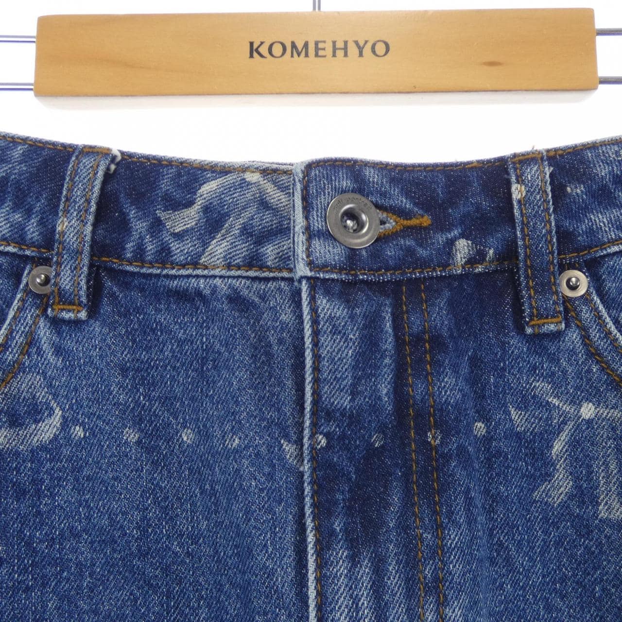 セルフポートレイト self-portrait スカート