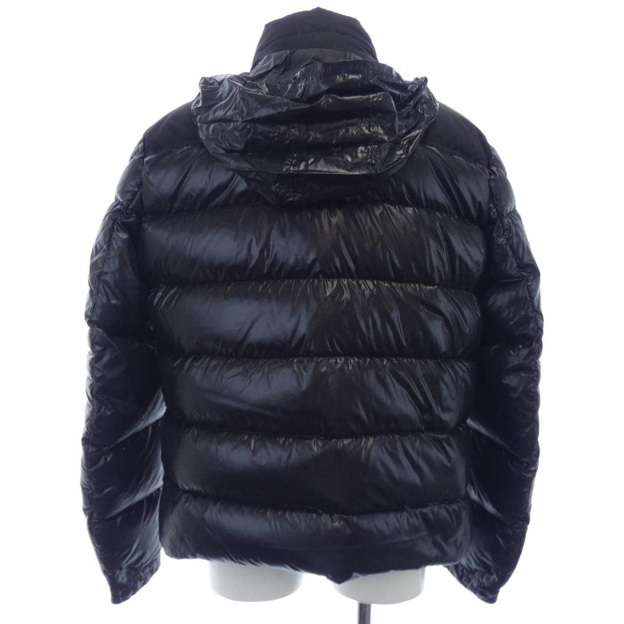 モンクレール MONCLER ダウンジャケット