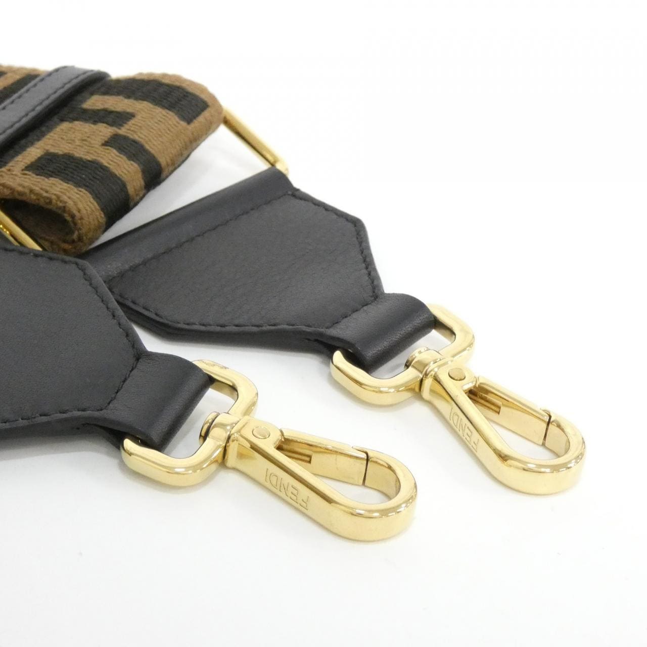 フェンディ ストラップ ユー 8AV134 ADKG