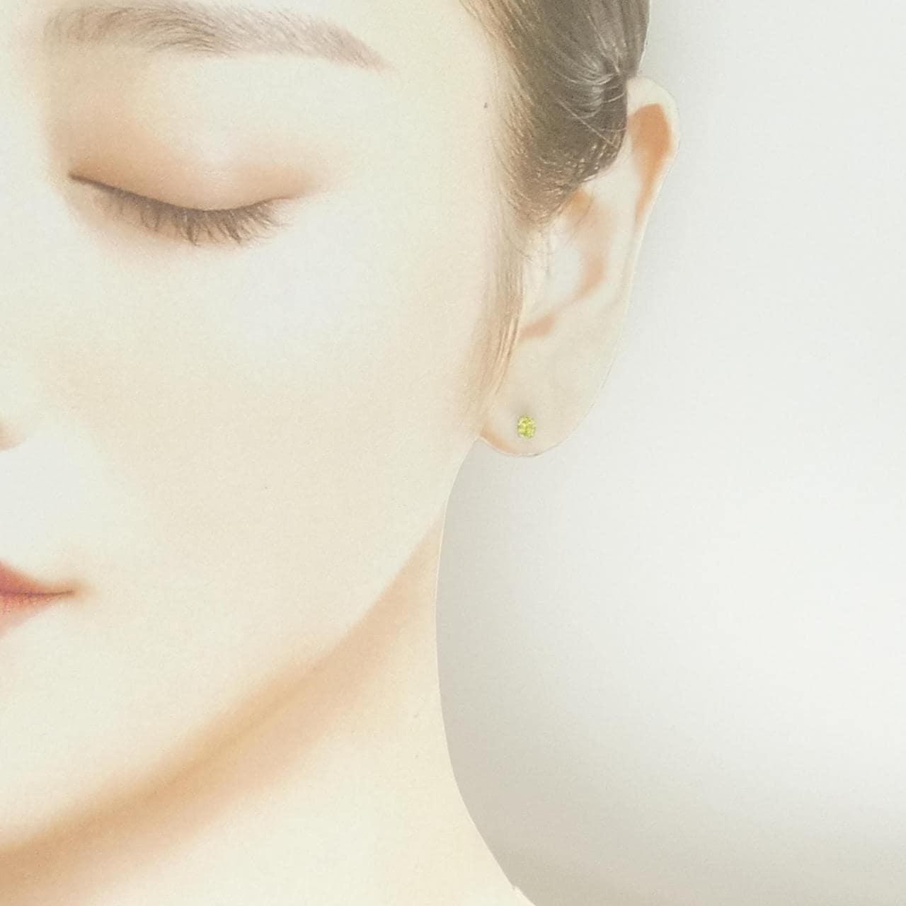 【新品】PT900 スフェーン ピアス 0.39CT