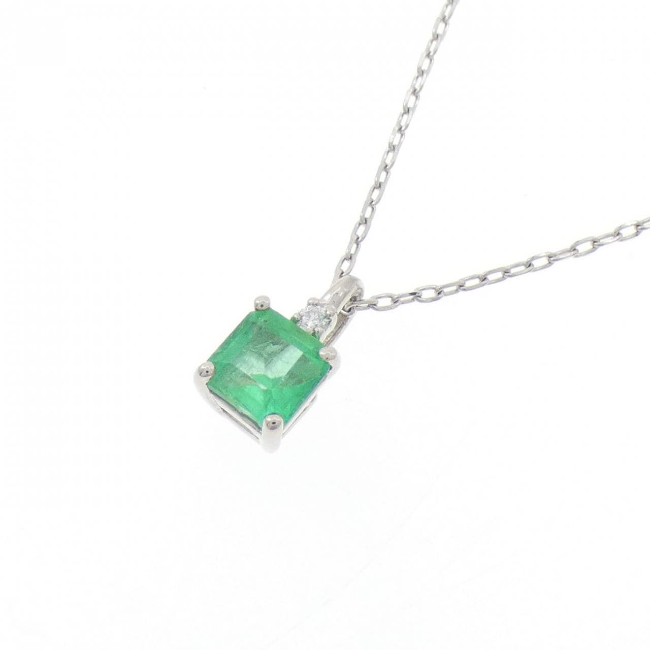 PT/PT950 エメラルド ネックレス 0.30CT
