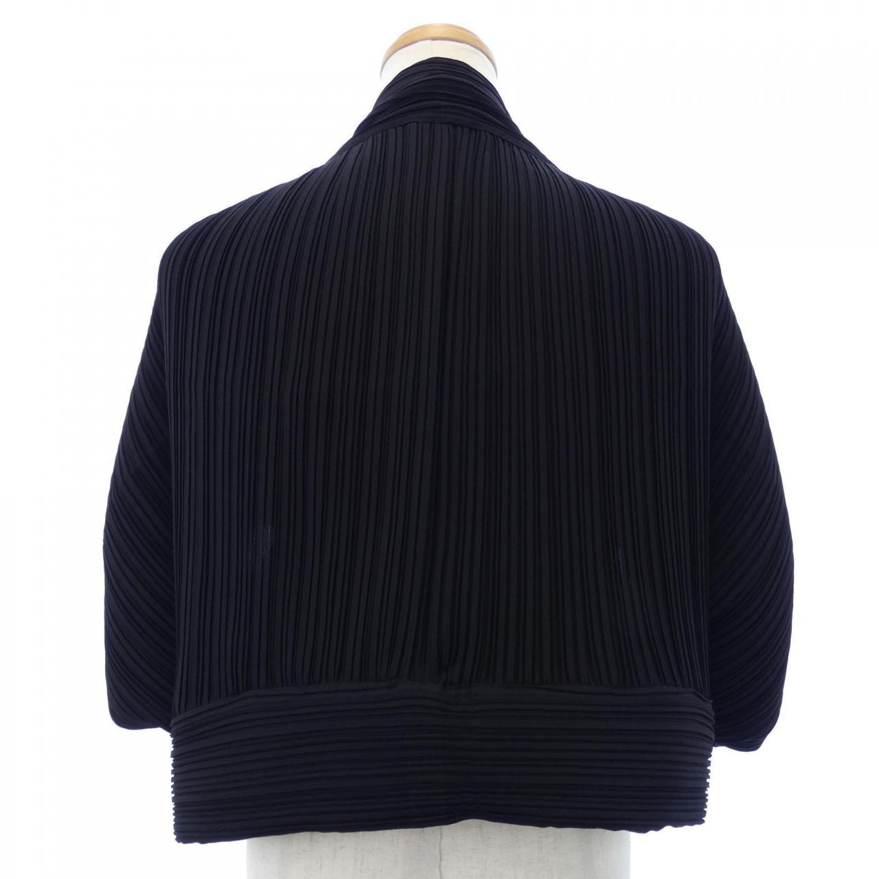 イッセイミヤケ ISSEY MIYAKE RT01FO612 カーディガン