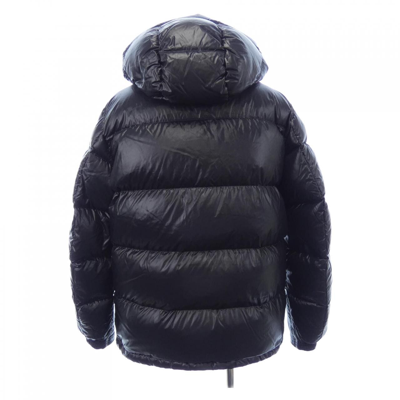 モンクレール MONCLER ダウンジャケット