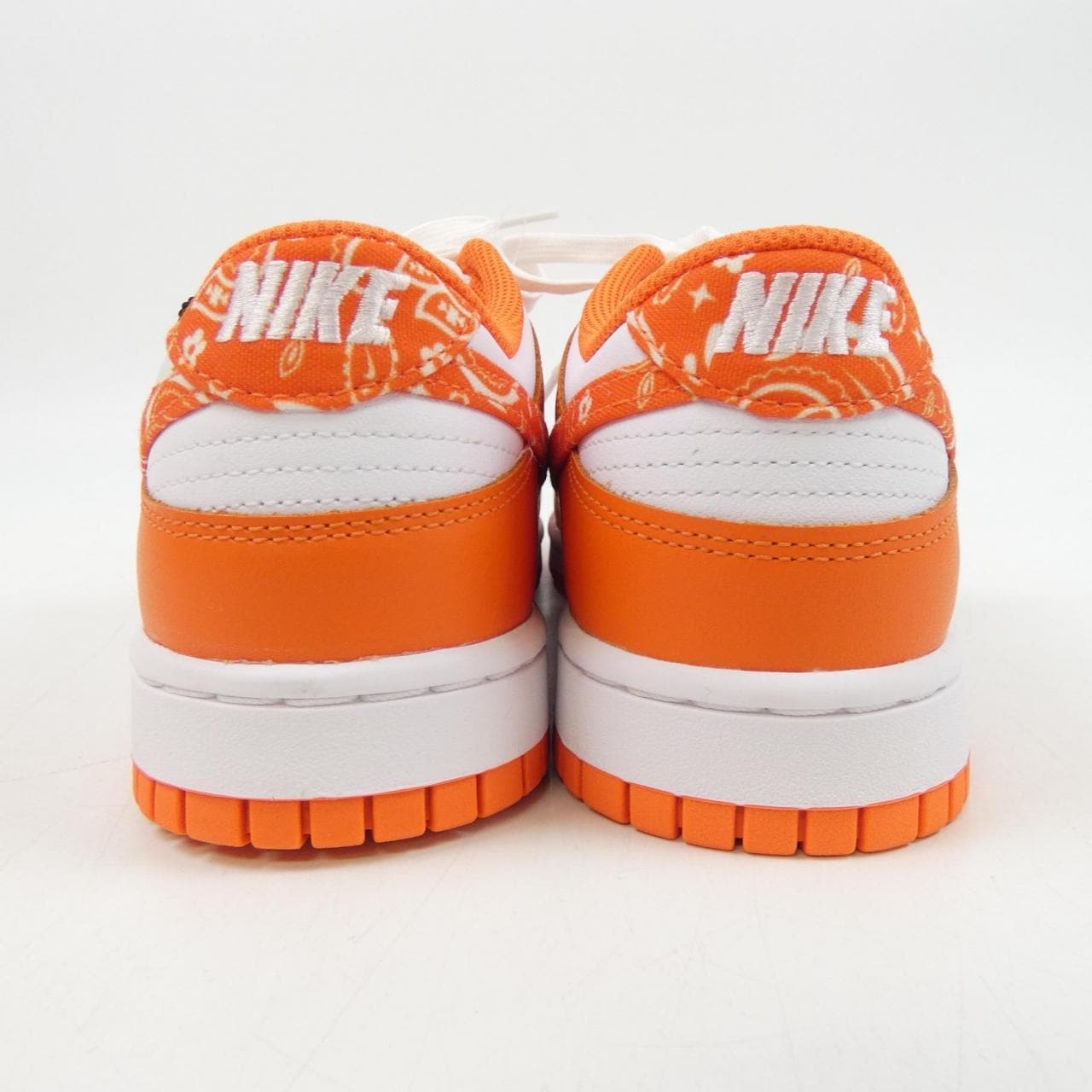 ナイキ NIKE スニーカー