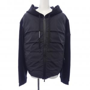 モンクレール MONCLER ダウンジャケット