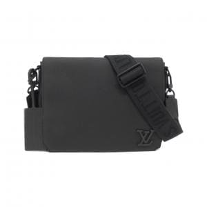 LOUIS VUITTON shoulder bag