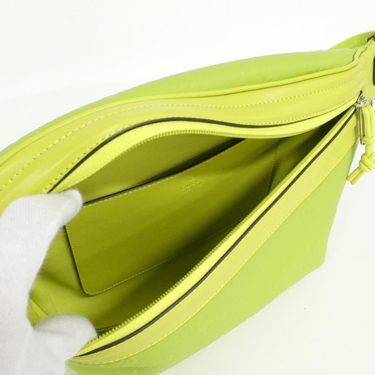 グッチ 834492 FAEOW ウエストバッグ