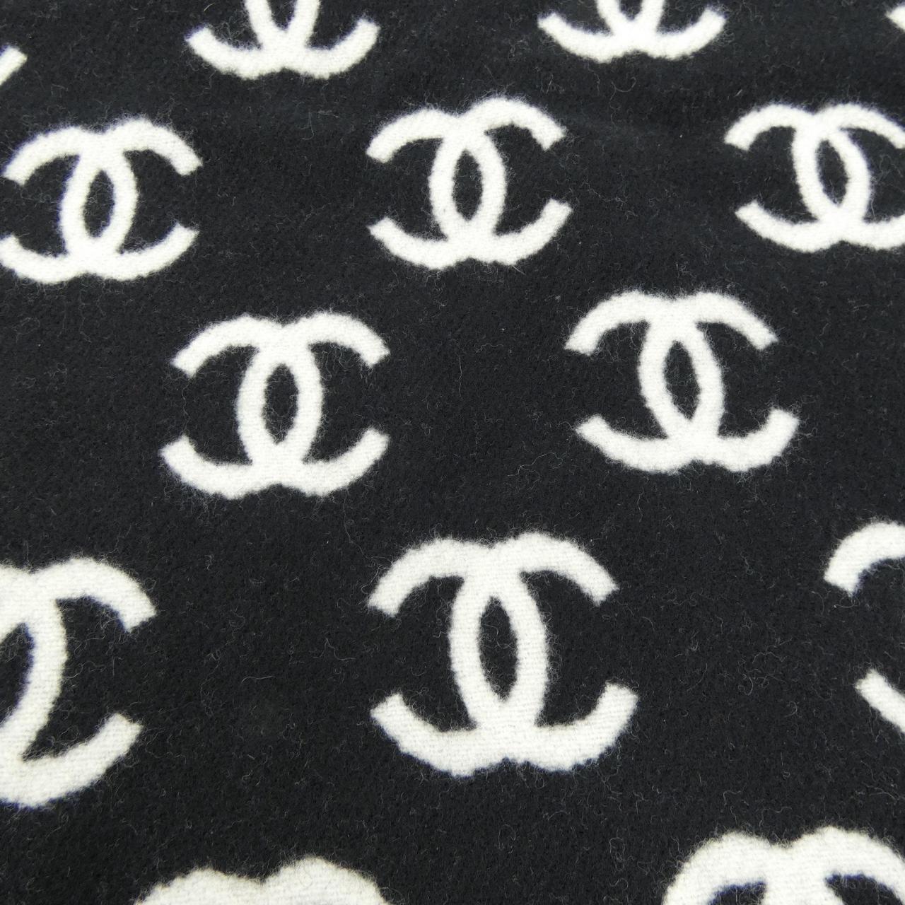 シャネル CHANEL AA7067B04039 MUFFLER