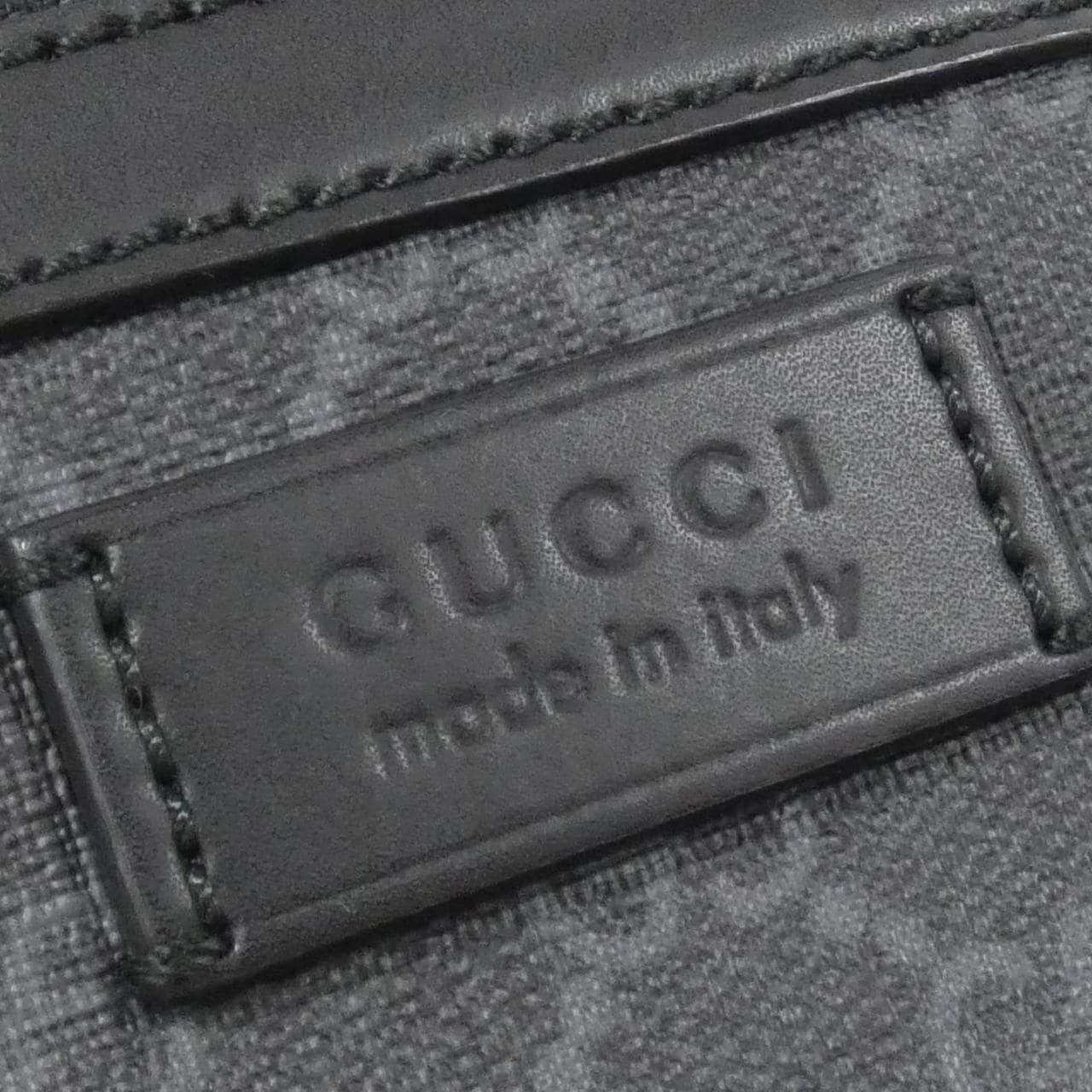 Gucci 598103 K5RLN單肩包
