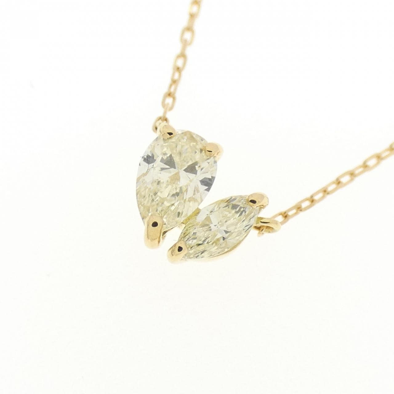 [BRAND NEW] K18YG Diamond necklace 0.30CT