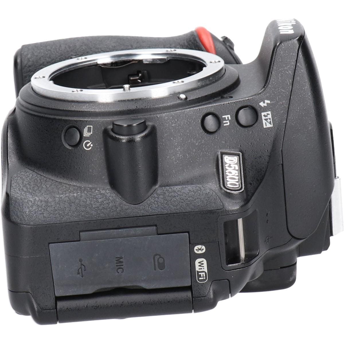 Ｄ５６００