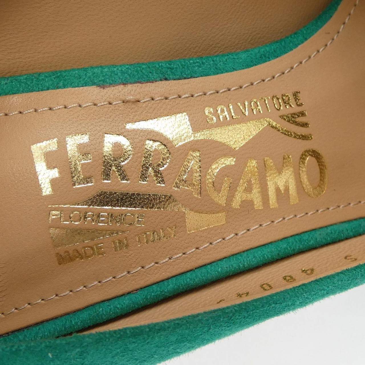 サルヴァトーレフェラガモ SALVATORE FERRAGAMO パンプス