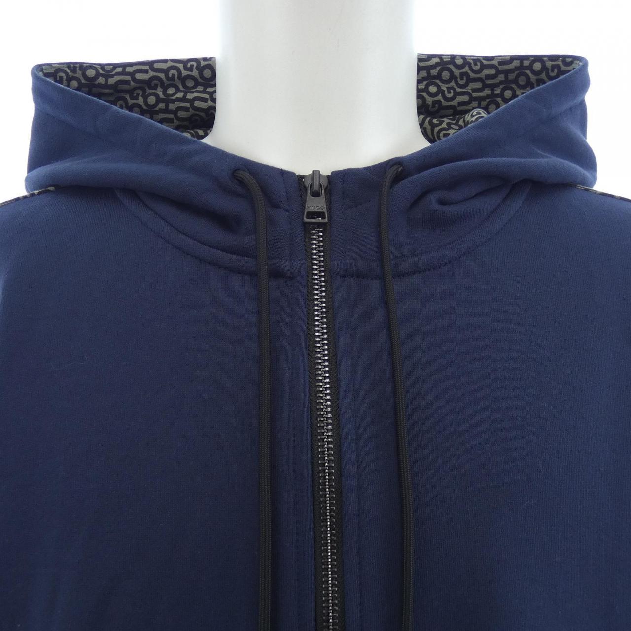 ヒューゴボス HUGO BOSS パーカー