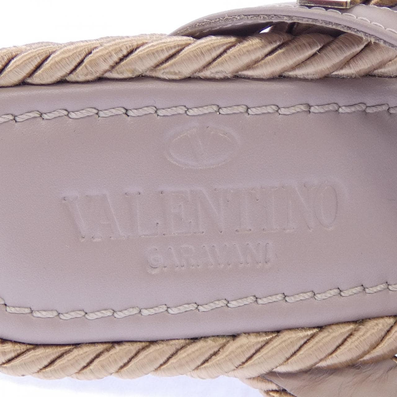 ヴァレンティノガラヴァーニ VALENTINO GARAVANI サンダル
