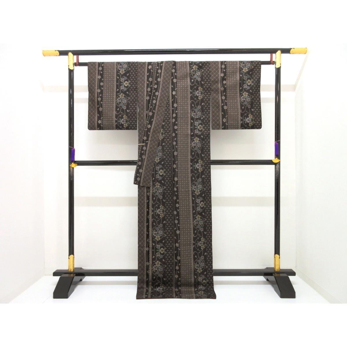 紬　九マルキ　証紙付　身幅２Ｌ寸【本場奄美大島紬】