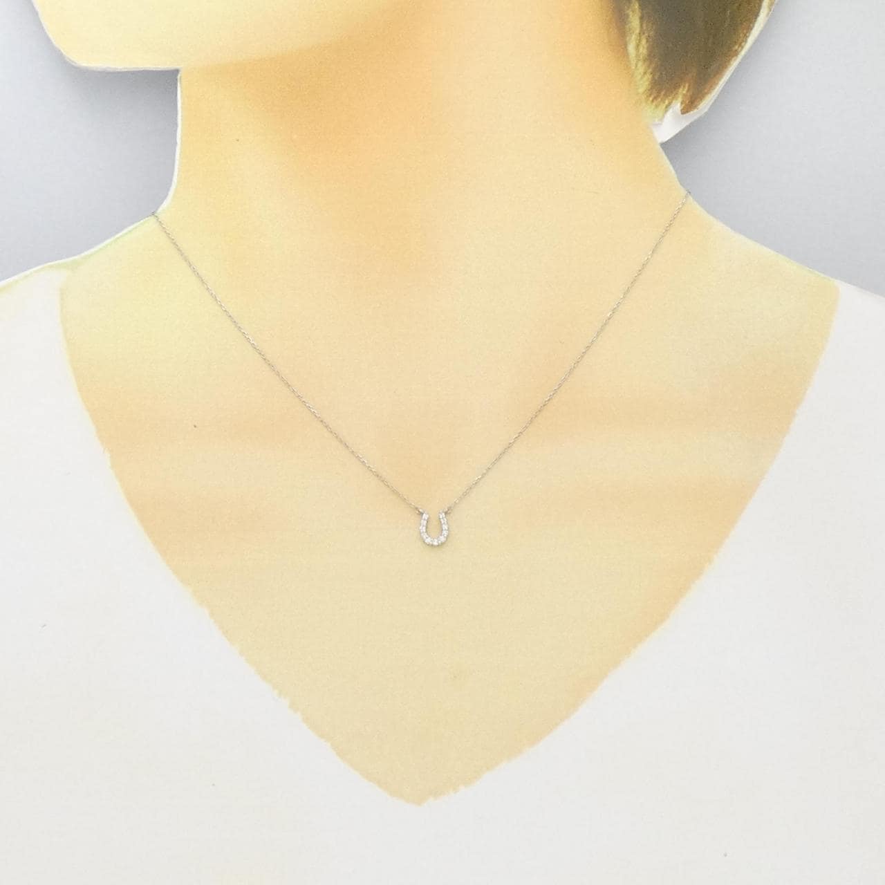 PT Horseshoe Diamond Necklace 0.08CT