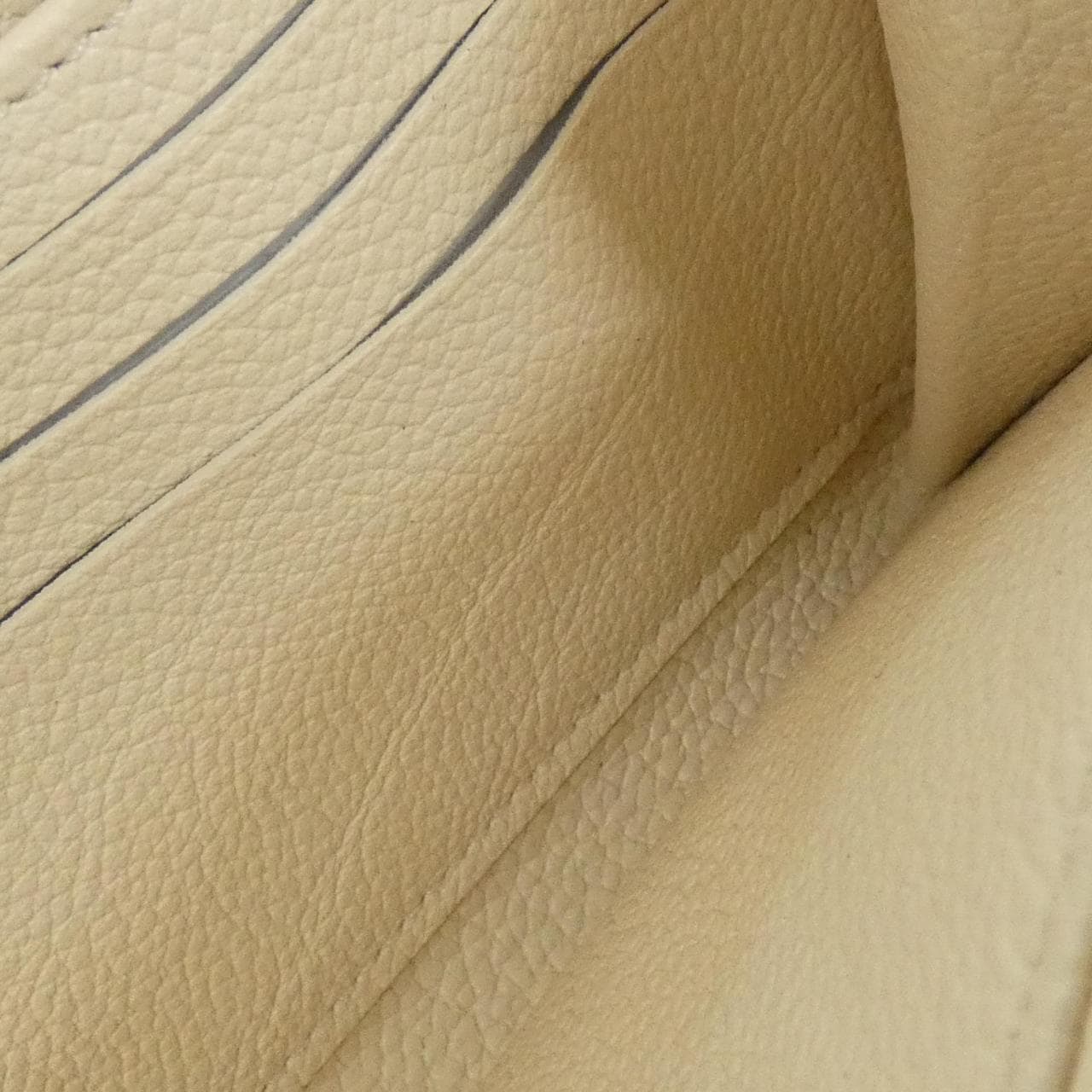 ルイヴィトン モノグラム アンプラント ジッピー ウォレット M82212 財布