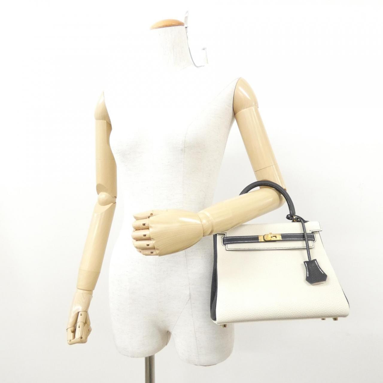 [未使用品] HERMES Kelly 25cm 包