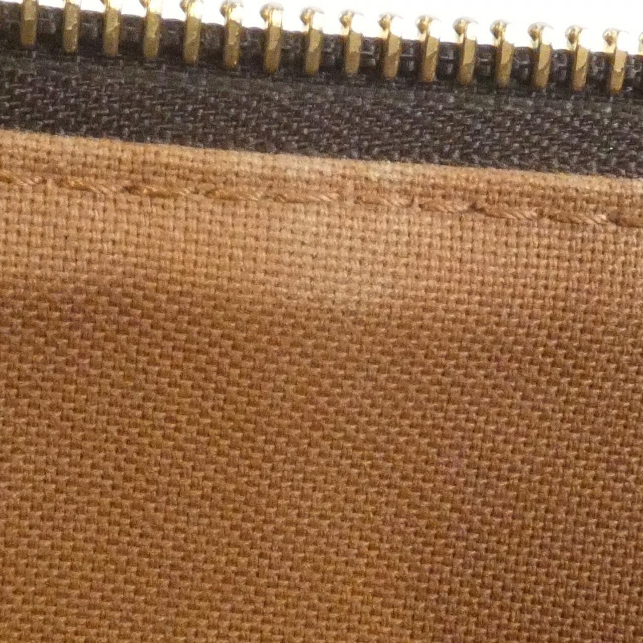 ルイヴィトン モノグラム トータリー MM M56689 バッグ