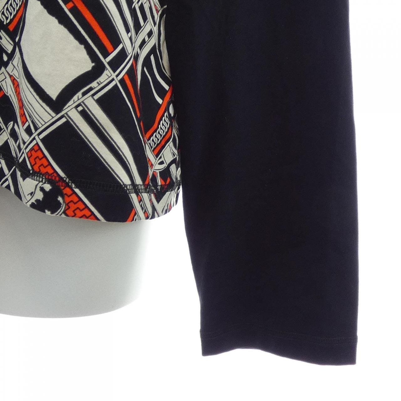 エルメス HERMES EN DESORDRE ET CHAINES 3H4627DX Tシャツ