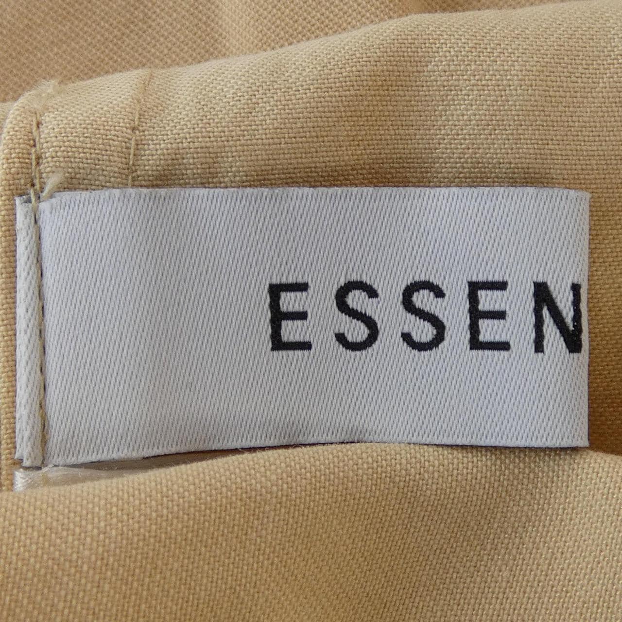 ロートレアモン LAUTRE AMONT トップス