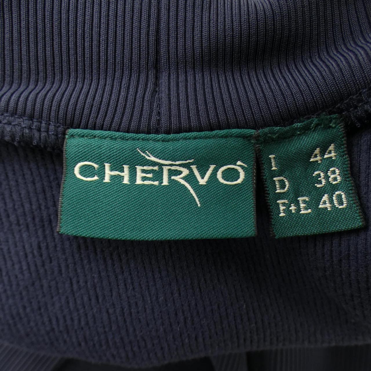 シェルボ CHERVO トップス