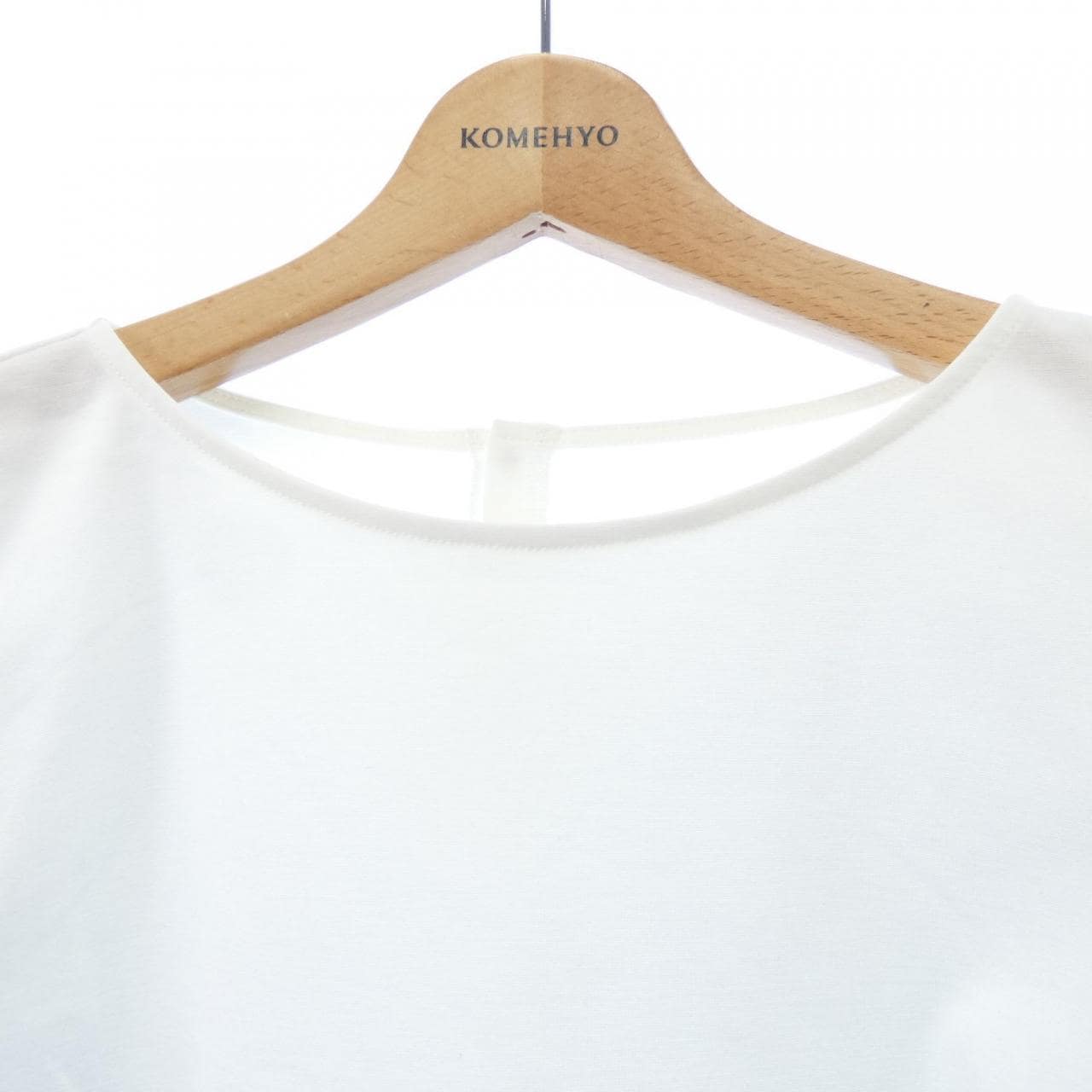 トゥービーシック TO BE CHIC トップス