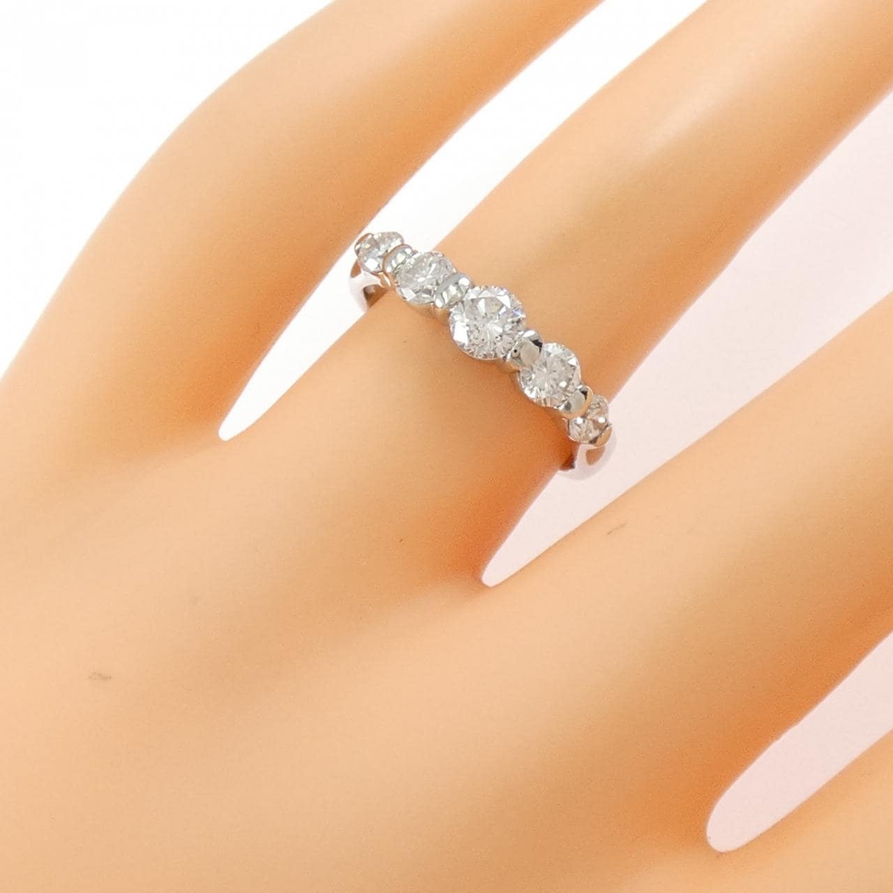 PT900 ダイヤモンド リング 1.00CT