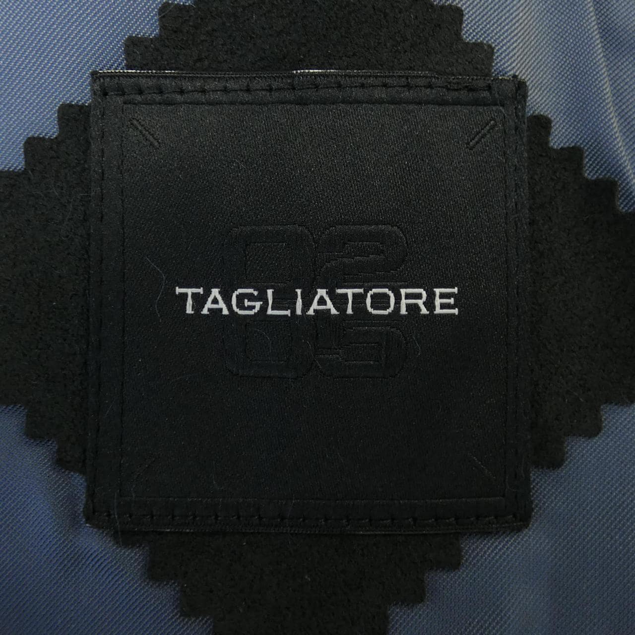 TAGLIATORE coat